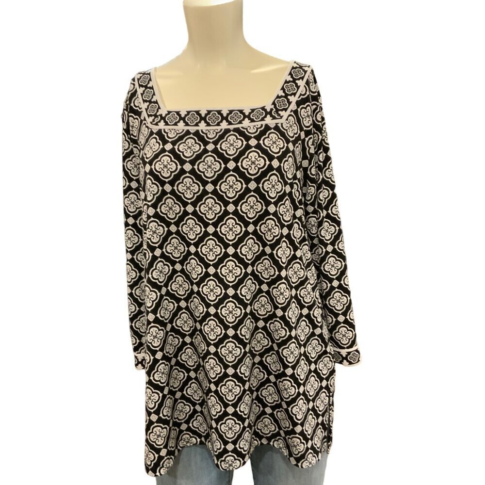 Magnolia Grace xl women's Mariana Square Neck Knit top Black/white